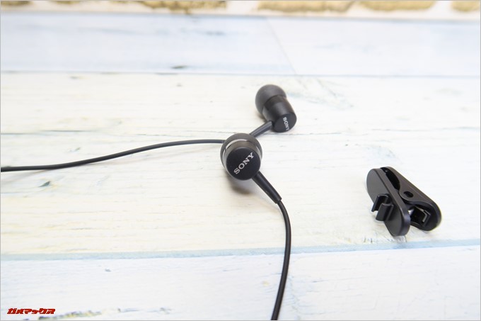 Xperia XZ1 Compact（G8441）に付属のイヤホンはカナル型