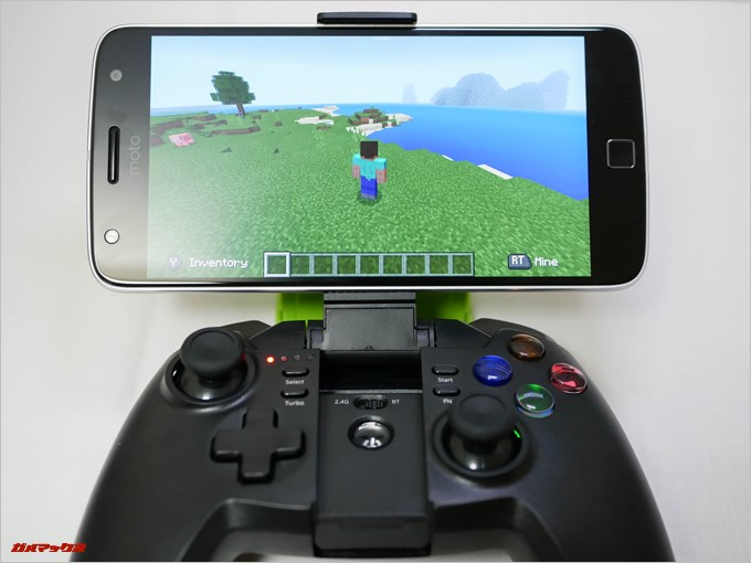 Tronsmart Mars G02はゲーム側がコントローラーに対応している場合、通常は表示されるタッチ操作パネルが非常時になり視野製の良い環境でプレイできます。