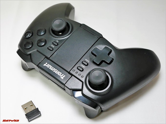 Tronsmart Mars G02に付属のUSBドングル(受信機)経由での接続ではBluetooth接続よりも低遅延で操作が可能です。