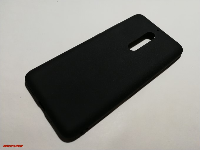 UMIDIGI S2にはケースも付属しています