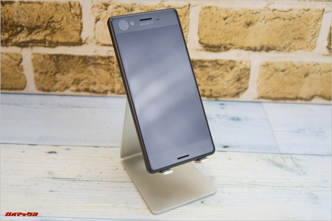 Xperia X Dual（F5122）のディスプレイは5型で物理ホームボタンは付いていません