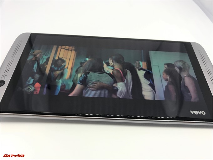 ZTE AXON 7 miniは有機ELを採用しているので非常に発色が美しいです