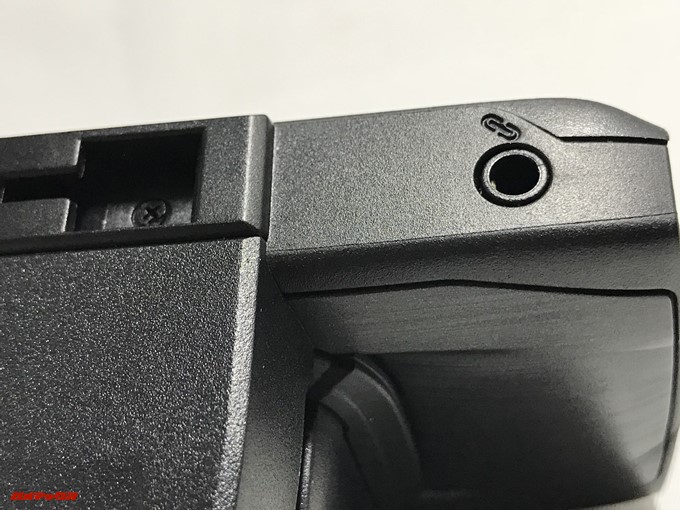 PAPAGO！GoSafe 34Gにはイヤホンジャックも搭載されています