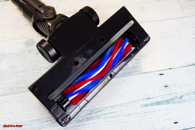 Dibea 2-in-1 Wireless Vacuum Cleaneの標準ノズルは電動で回転するタイプ