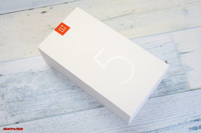 OnePlus 5Tの外観をチェック