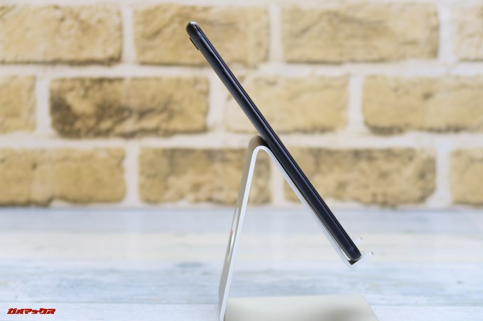 OnePlus 5Tの本体左側面には3段式のトグルスライダーが付いてます