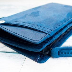 CORBOの馬革財布を購入。折り畳み+ファスナー式の小銭入れが扱いやすい