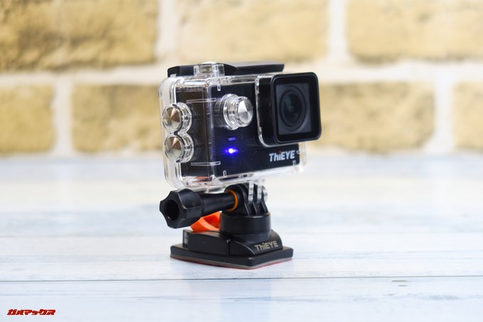 Thieye E7の標準付属品で車載するときには防水ケースを利用する事になります。