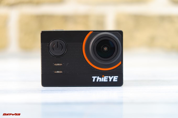 Thieye E7の本体正面にはインジケータと電源ボタンが備わっています。