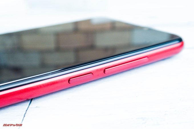 Wiko VIEWは細部に至るまでクオリティーの高い加工が施されています