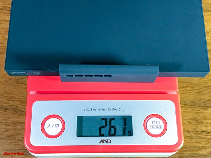 cellevo GAME POWERは大容量なバッテリーを搭載しているので本体のジャイロ系を利用するゲームにはあまり向いていません