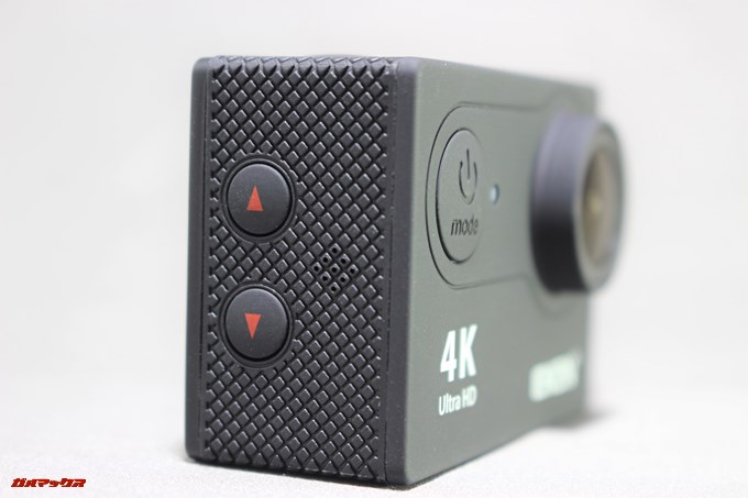 EKEN H9sの本体側面にはカーソルキーが備わっています。