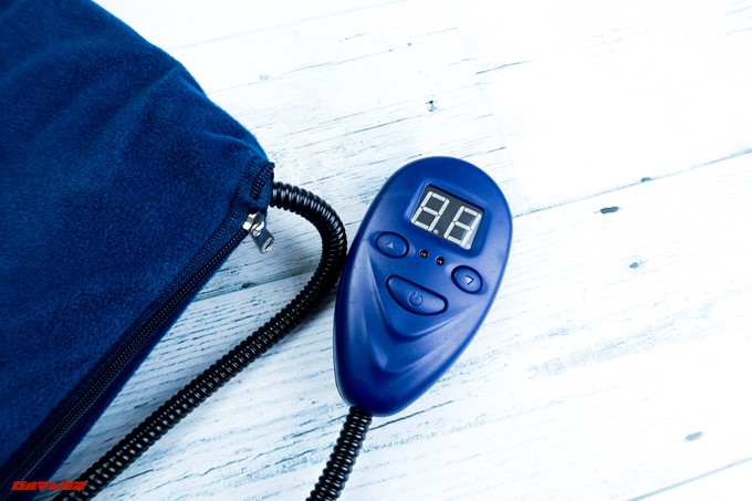 ペット用ホットカーペットは猫がかじっても破れない屈強なケーブル