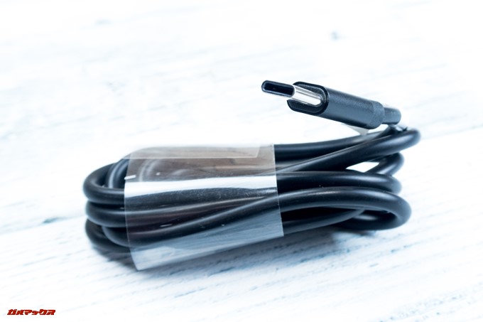 MAZE Alpha Xに付属しているUSB Type-Cケーブルは端子が長いタイプ