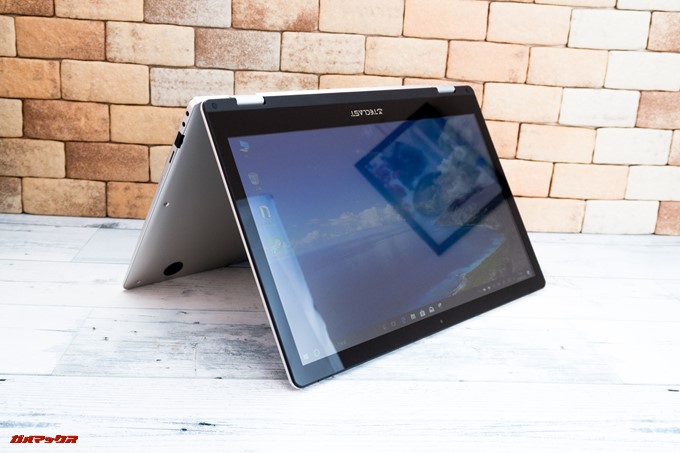 Teclast F6 Proはテント場にしてスタンド代わりに使えます