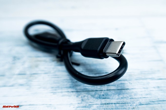 dodocool DP13にはUSB Type-Çのケーブルが付属しています。