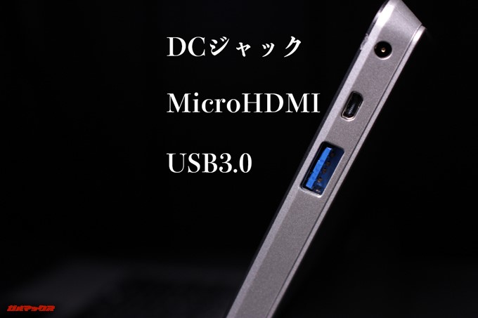 Jumper EZpad 6 Plusのディスプレイ右側にはMicroHDMIやUSB 3.0、充電用の端子が備わっています