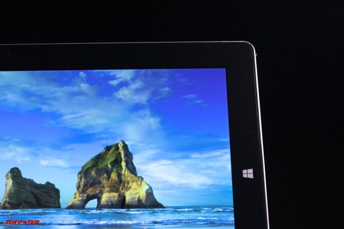 Jumper EZpad 6 Plusのベゼルは少々太いですが一般的な厚さです