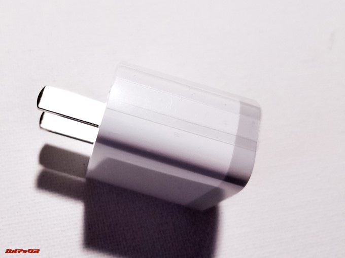 Xiaomi Mi 5Xには日本で利用できる充電器が入っています