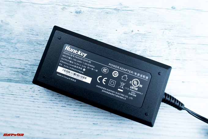 JMGO M6 Portable DLP Projectorに付属のACアダプターは世界で利用できる仕様です