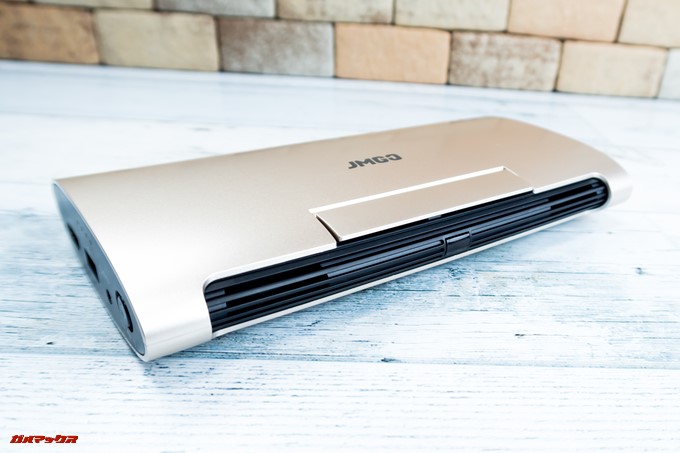 JMGO M6 Portable DLP Projectorの後方にはリモコンの受信機が備わってます