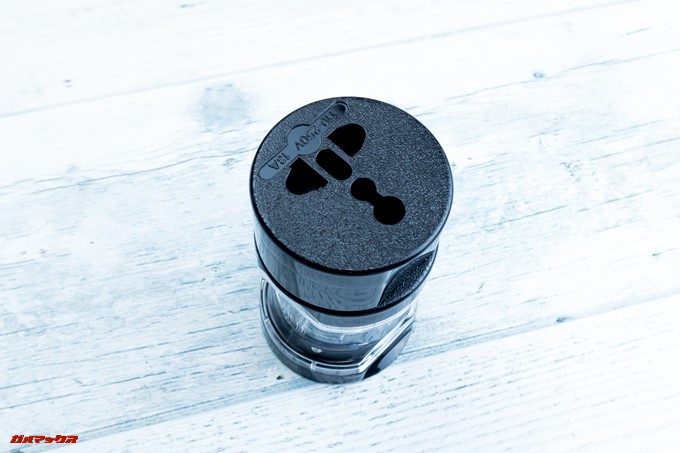 JMGO M6 Portable DLP Projectorには様々な国で利用できるプラグ変換アタッチメントが付属しています