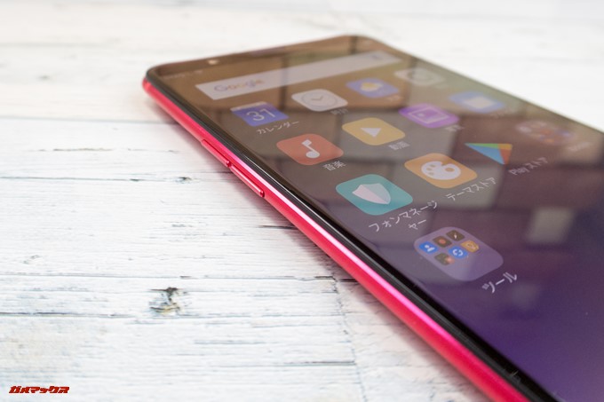 OPPO R11sの本体左側面にはボリュームキーが備わっています