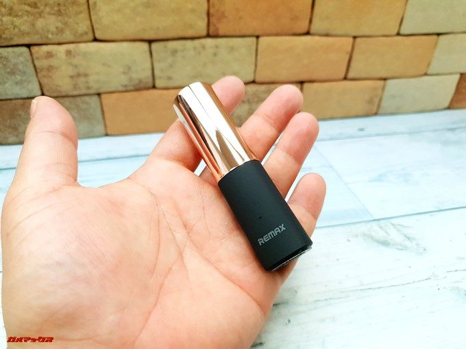 手のひらに収まるコンパクトなボディーが魅力的!