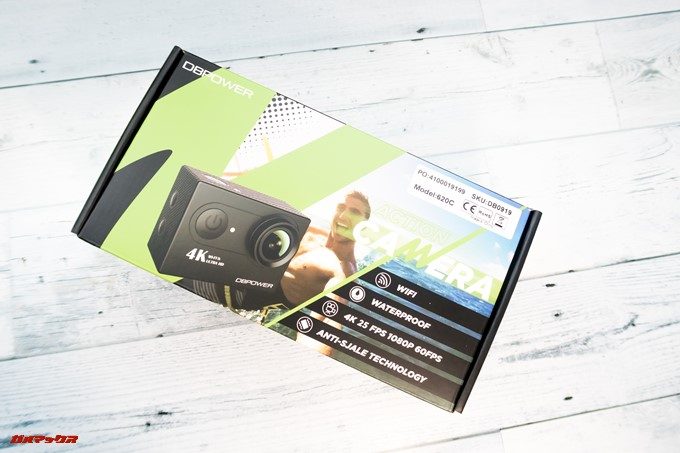 DBPOWER 4K 620Cの外箱はCoolなパッケージ