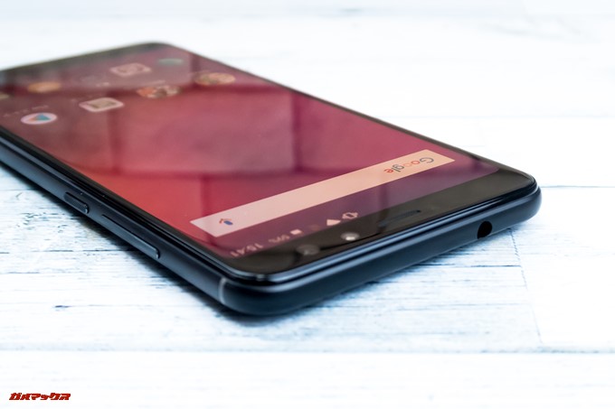 gooスマホ「g08」にはイヤホンジャックも備わっています