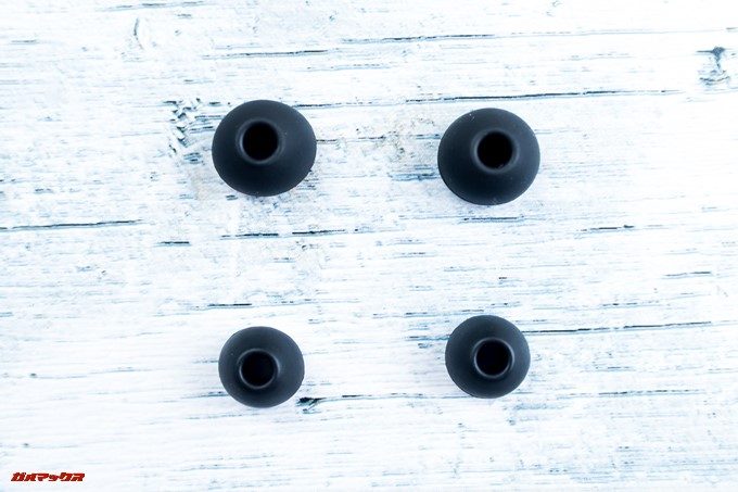 Tronsmart Flairは3種のイヤーピースが付属しているのでフィット感の良いサイズをつけよう。