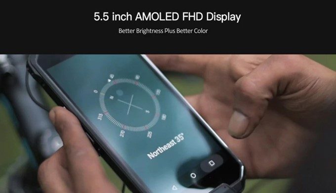 AGM X2 SEは発色の良い有機ELパネルを採用。解像度もFHDで高解像度です。