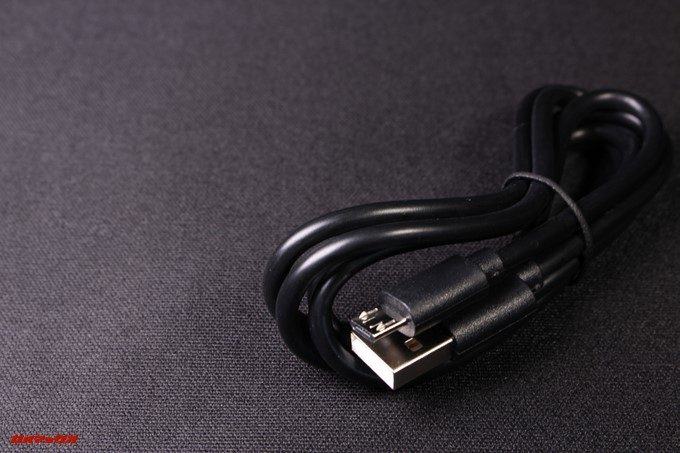 VKworld T2 Plusのケーブルが付属