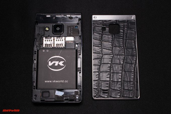 VKworld T2 Plusのバックパネルを外してみました