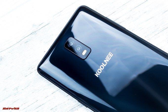KOOLNEE K1 Trioはダブルレンズカメラが備わっています。