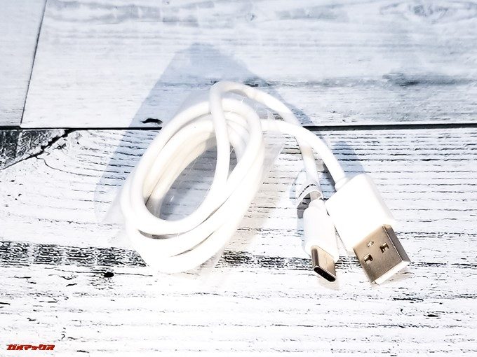 Oukitel U18に付属のケーブルはUSB-Type C