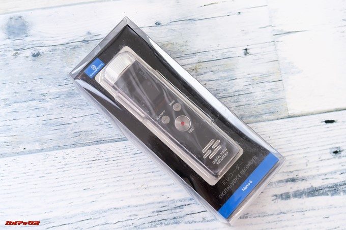 SoundPEATS Nano6は透明のケースに入って届きました。