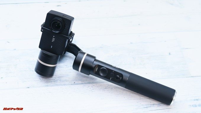 Feiyu Tech G5は3軸に対応しているジンバルです。