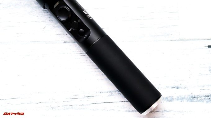 Feiyu Tech G5の持ち手部分はラバー素材で滑りにくいです。