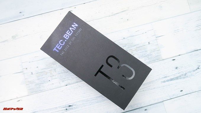 TEC.BEAN T3はブラックの専用ボックスに入っています。