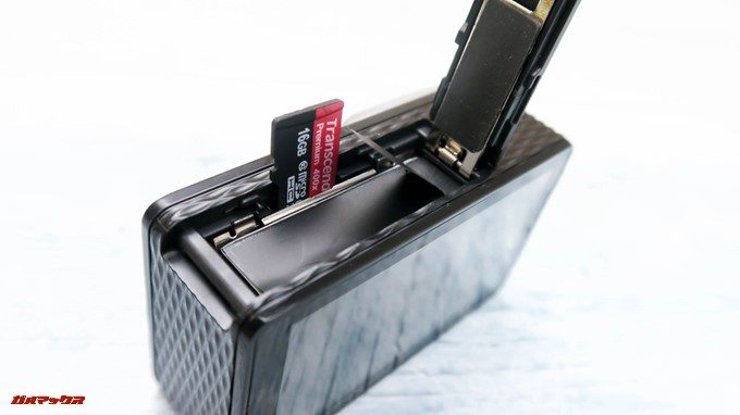 TEC.BEAN T3のMicroSDはバッテリーボックス内に備わっています。