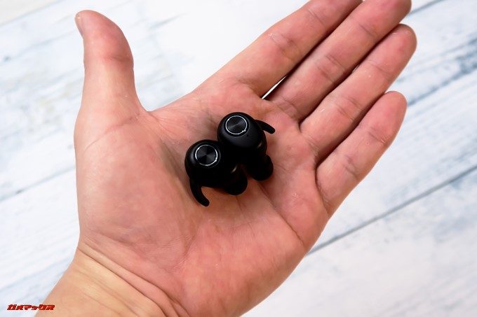 ZNT AirFits Iは凄く小さいです。