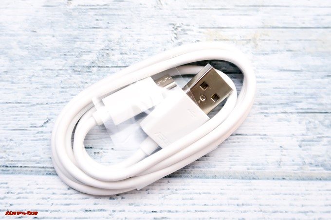ZenFone 5Q/lite/Selfie（ZC600KL）にはMicroUSBケーブルが付属しています。