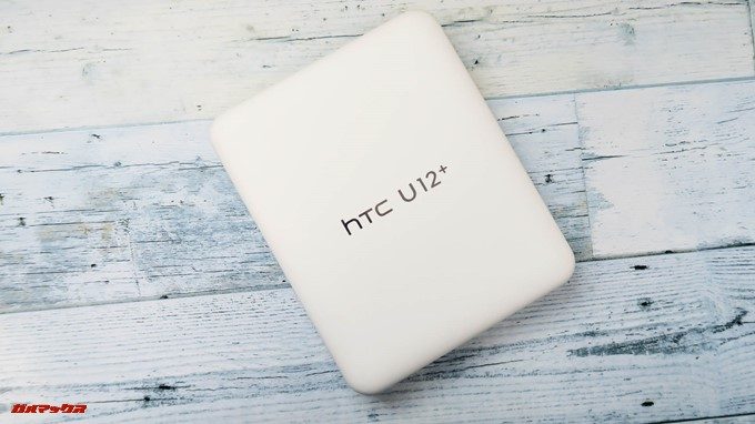 HTC U12+