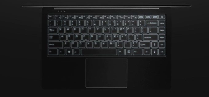 Jumper EZ BOOK X4のキーボードはバックライトで光ります。