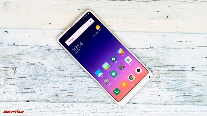 Xiaomi Mi Mix 2Sはディスプレイ下部にインカメラが備わっています。