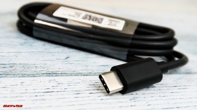 moto g6、g6 PLUSはUSB Type-Cケーブルが付属しています。