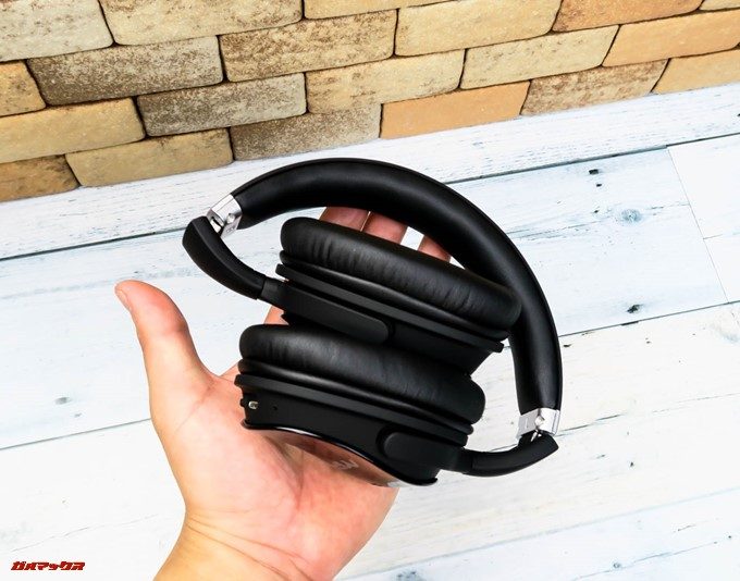 Mpow H5は折り畳めるのでコンパクトに持ち運べます。