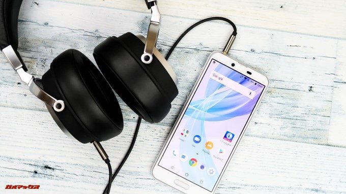 AQUOS sense plusはお気に入りのイヤホンなどを利用できます。