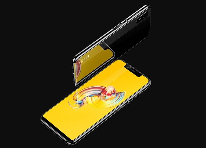 Elephone A4 Proは背面にもガラスパネルを採用